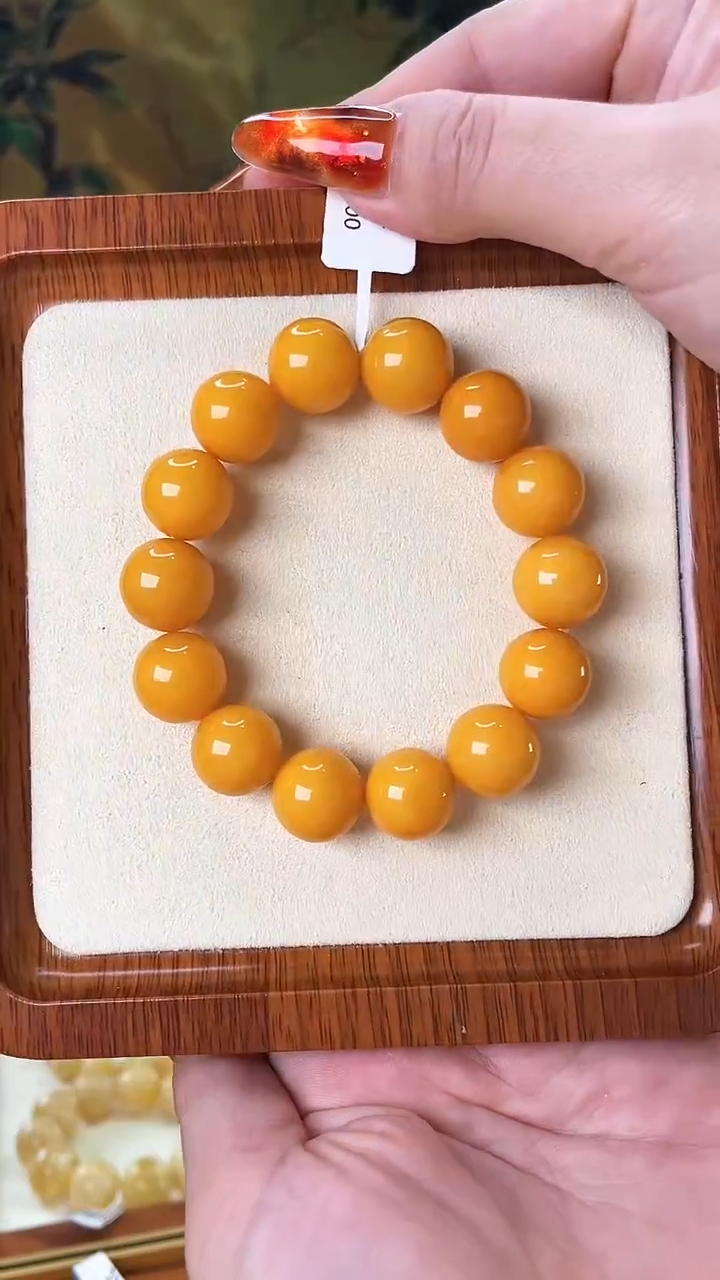 【闪购商品】蜜蜡裸石未镶嵌手串