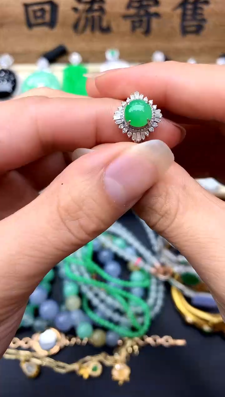 【闪购商品】翡翠戒指18K金镶嵌185-中国好珍宝