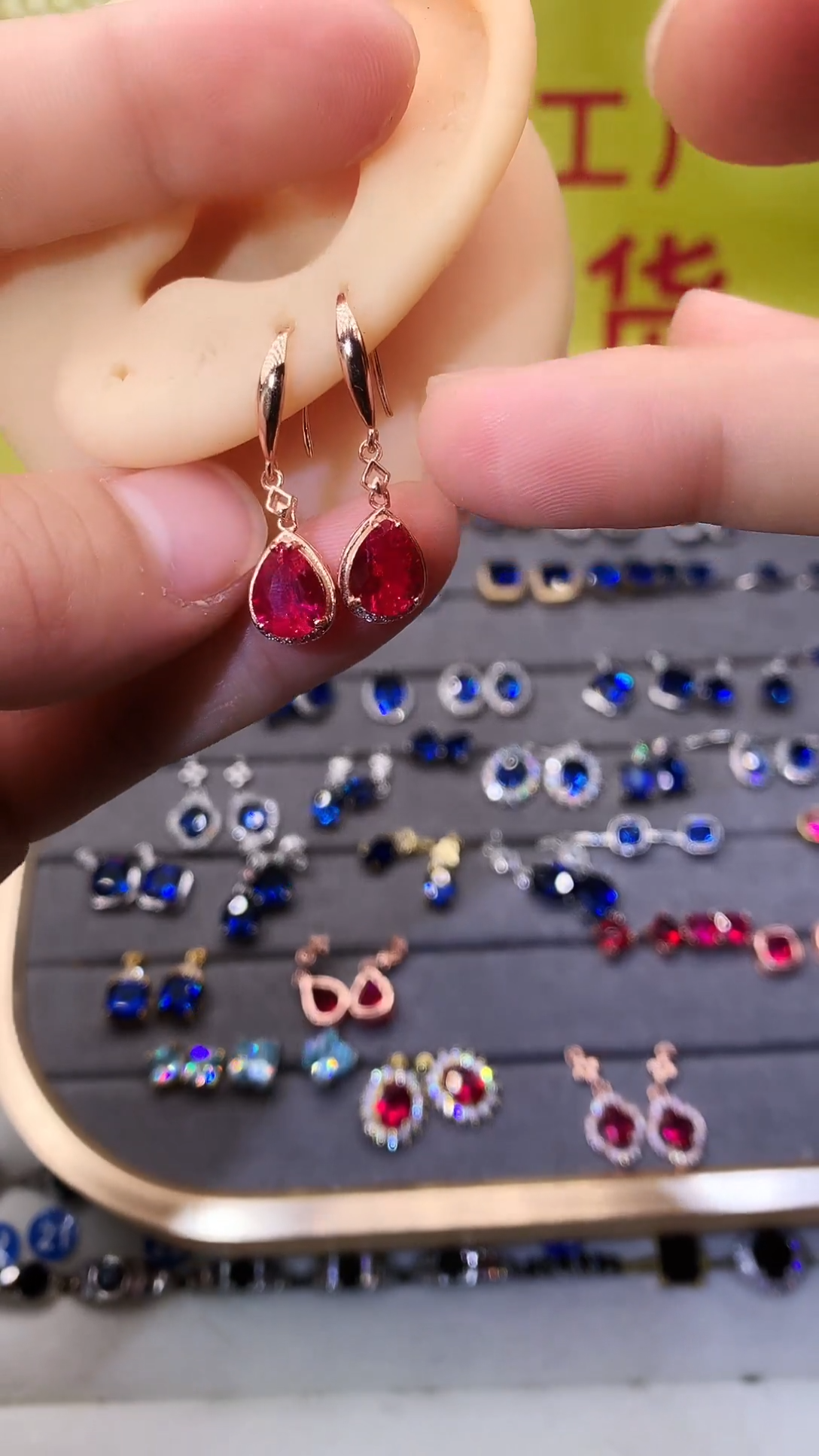 【闪购商品】红宝石耳饰银S925镶嵌11111