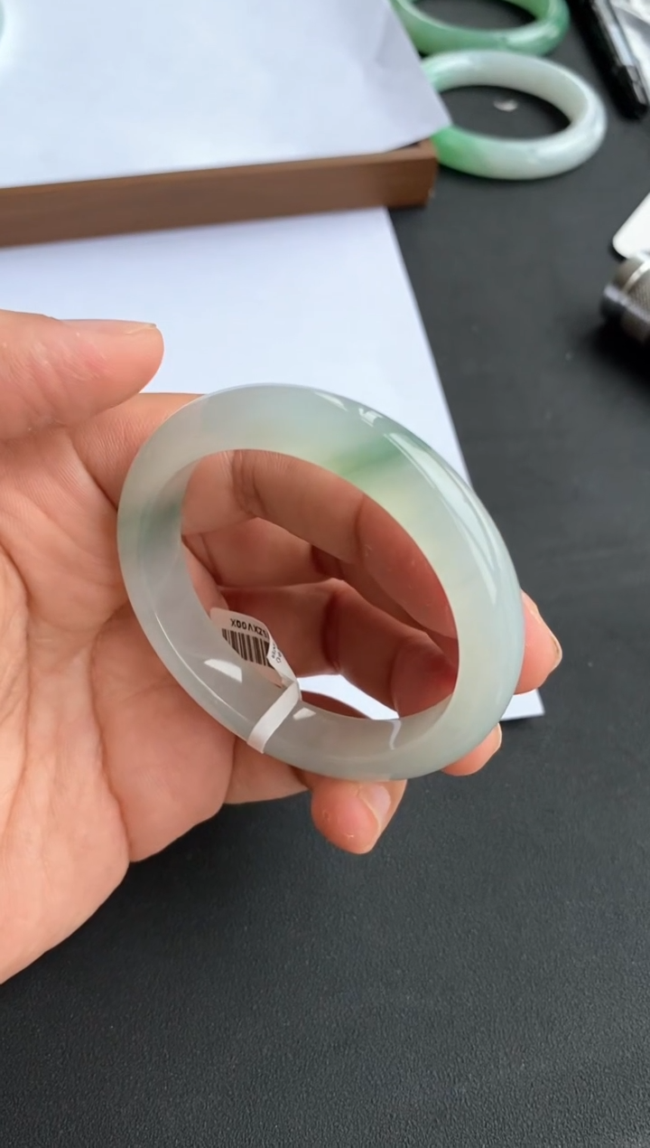 翡翠手镯未镶嵌37号51.5*11.8*7.8正圈