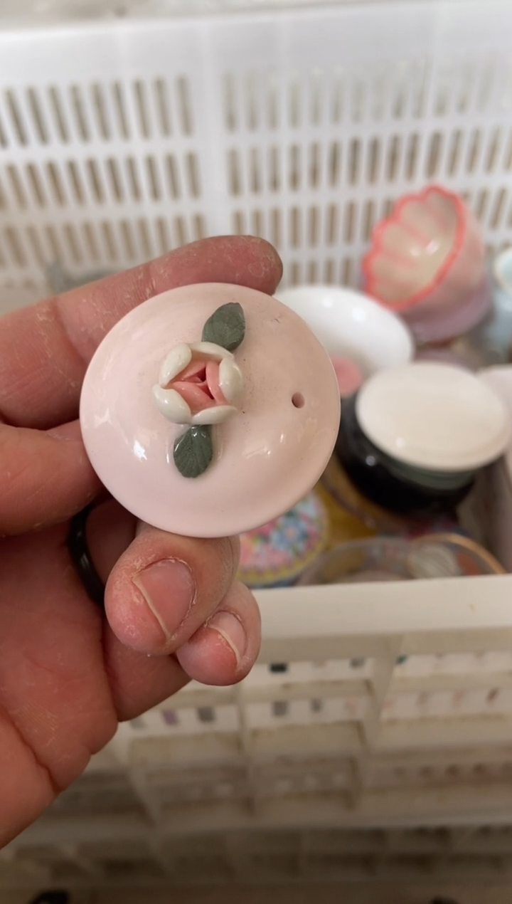 杯无运费险有瑕疵的摄影的产品有使用过的痕迹有点脏介意勿拍