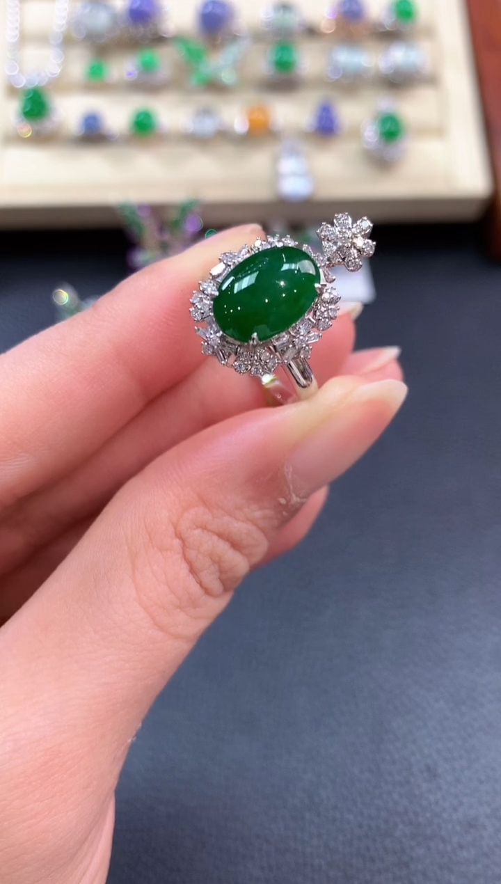 【闪购商品】翡翠戒指18K金镶嵌b189不退换