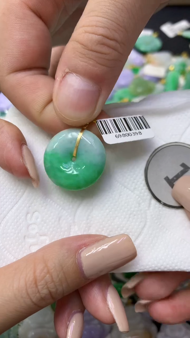 颈饰18K金镶嵌翡翠天然缅甸翡翠A货
