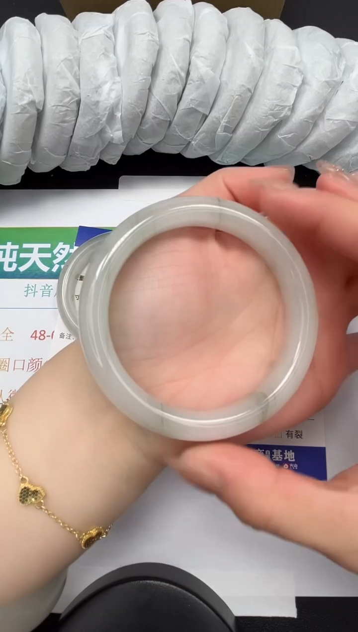 【闪购商品】石英质玉手镯未镶嵌5-58.4