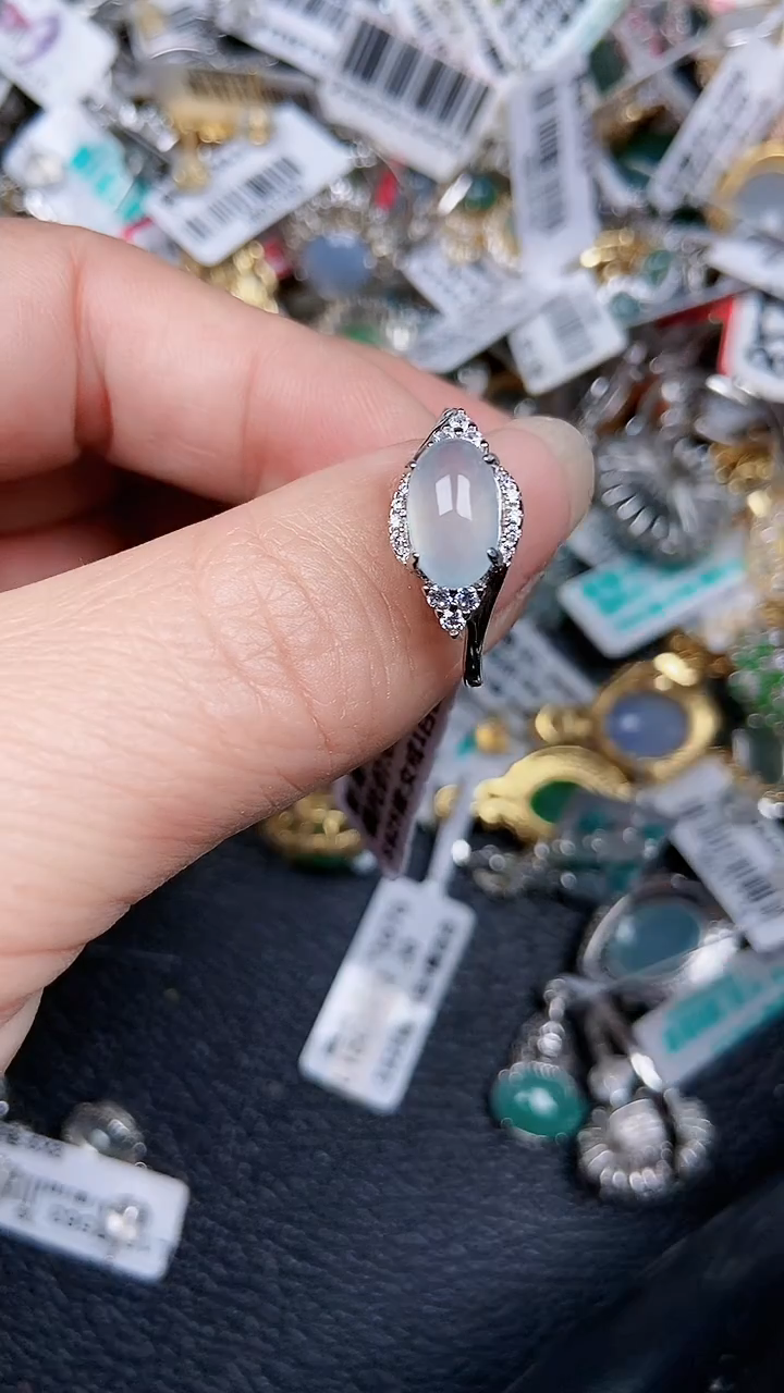 颈饰银S925镶嵌翡翠1850