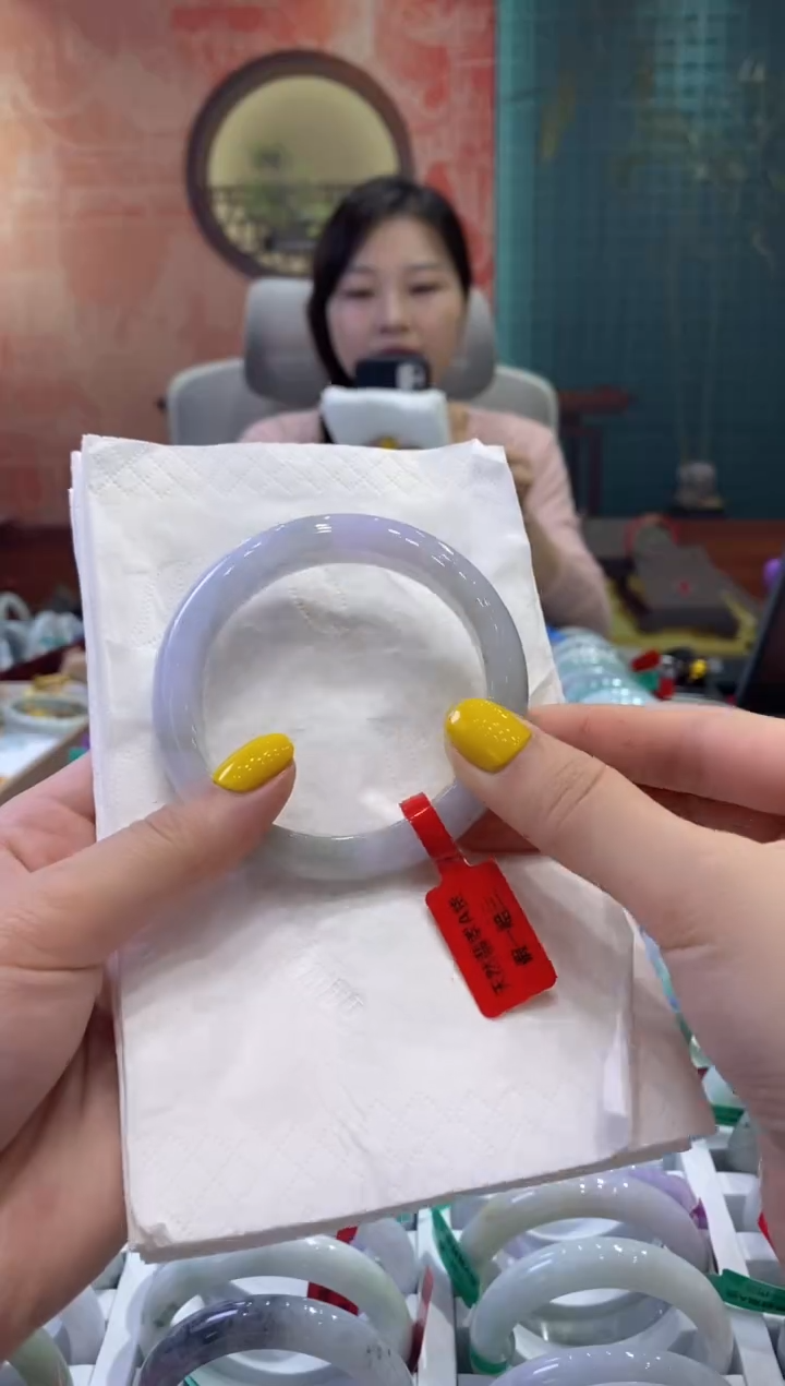 翡翠手镯未镶嵌多人17190