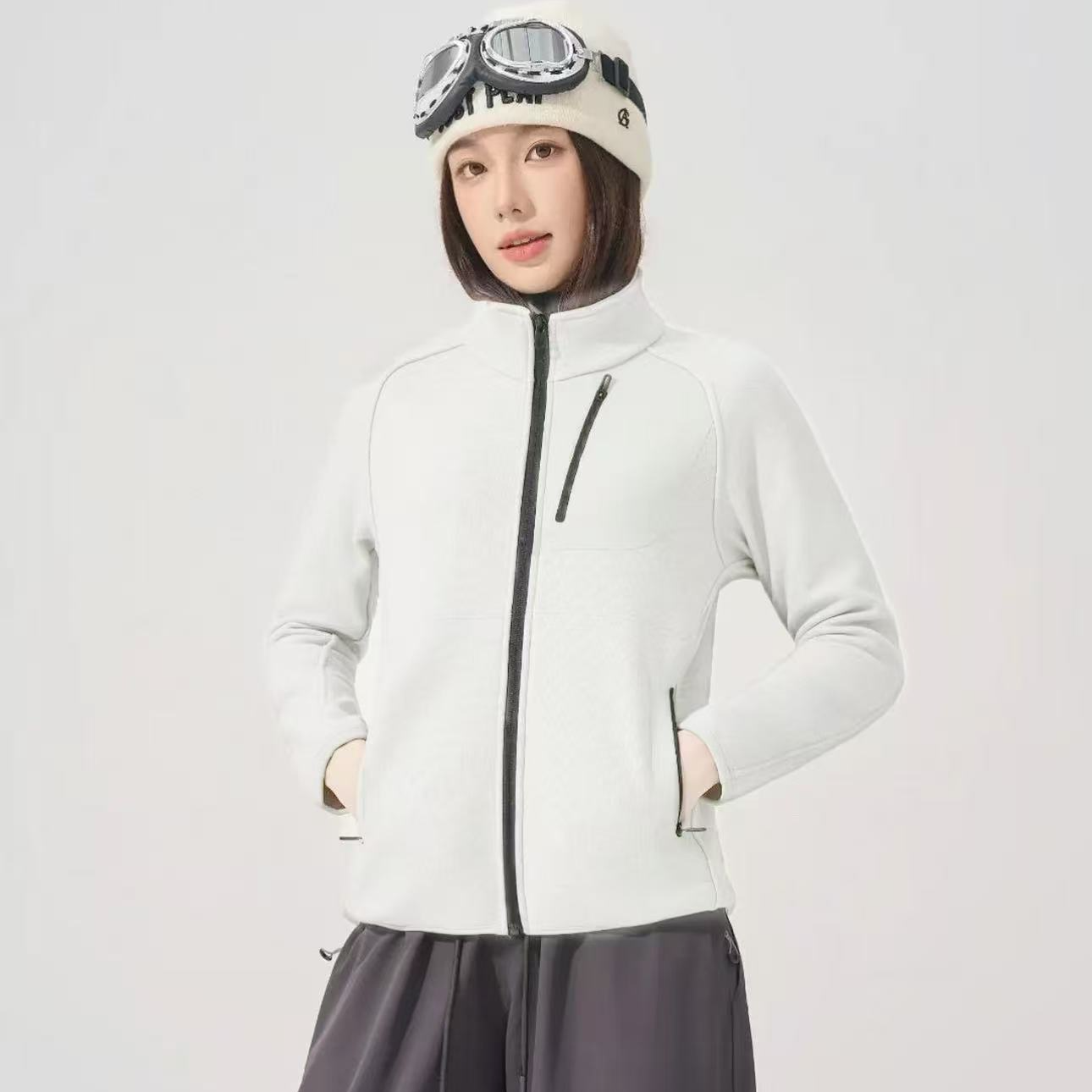 9229-女士立体裁剪（米白）修身防风外套（冲锋衣版型）