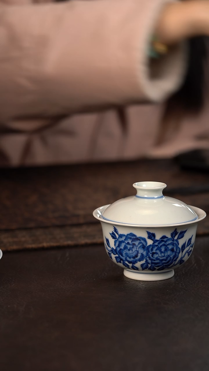 【闪购商品】杯聚澜堂缠枝牡丹盖碗