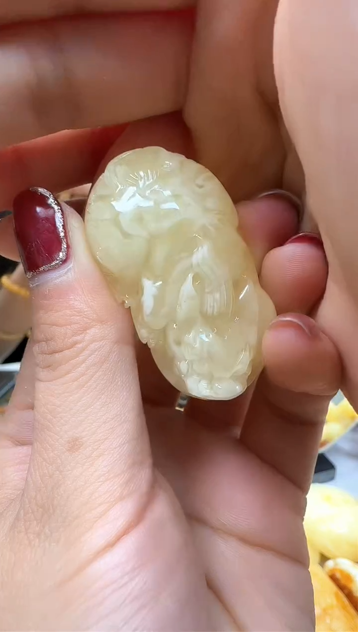 【闪购商品】琥珀裸石未镶嵌挂坠