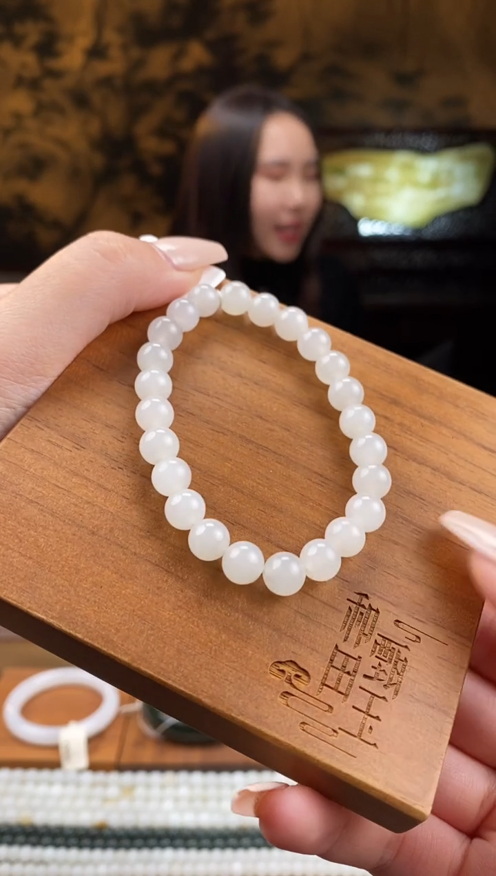 未镶嵌手串和田玉白玉 8MM手串