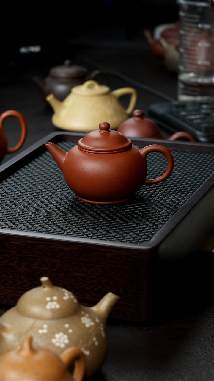 茶壶紫砂红泥水平微瑕半手100        