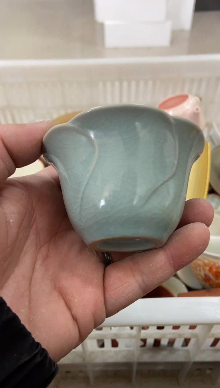 杯子瓷无运费险有瑕疵的摄影的产品有使用过的痕迹有点脏介意勿拍