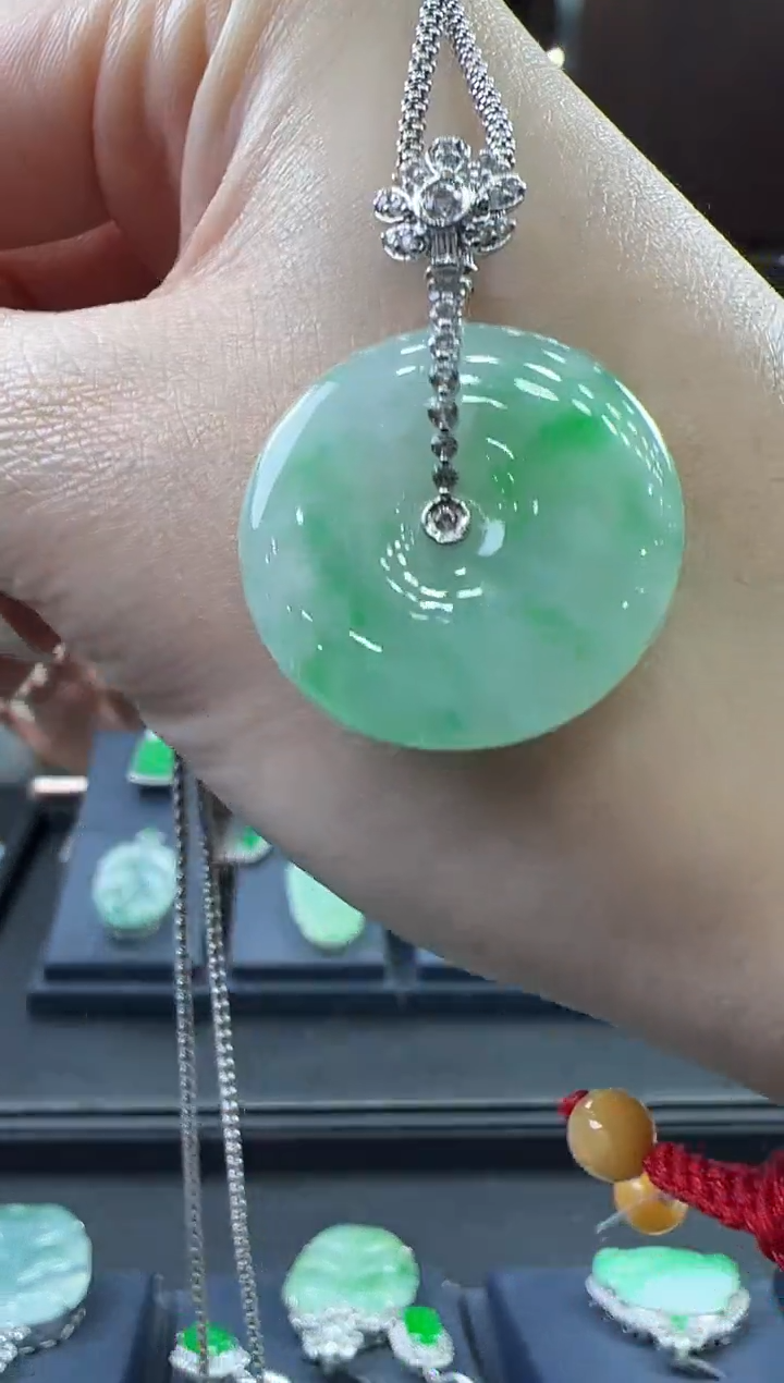 【闪购商品】翡翠耳饰18K金镶嵌平安扣 不含链