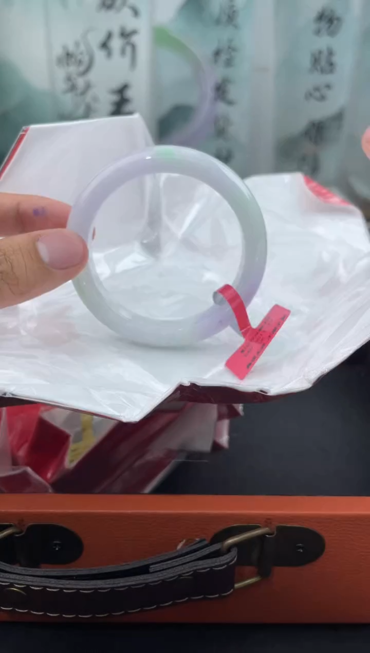 翡翠未镶嵌手镯19翡翠手镯·