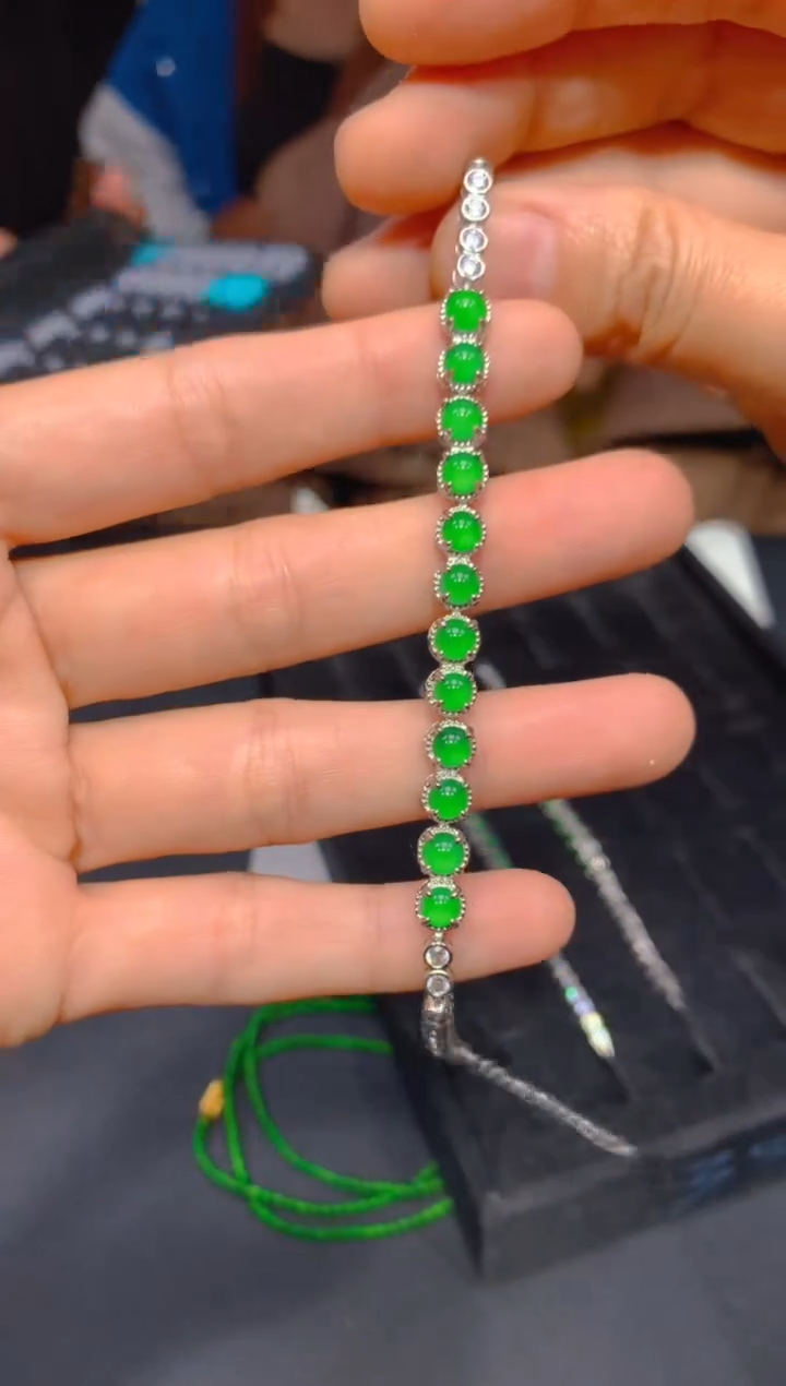 【闪购商品】定制翡翠未镶嵌62多样性发货（发其一）