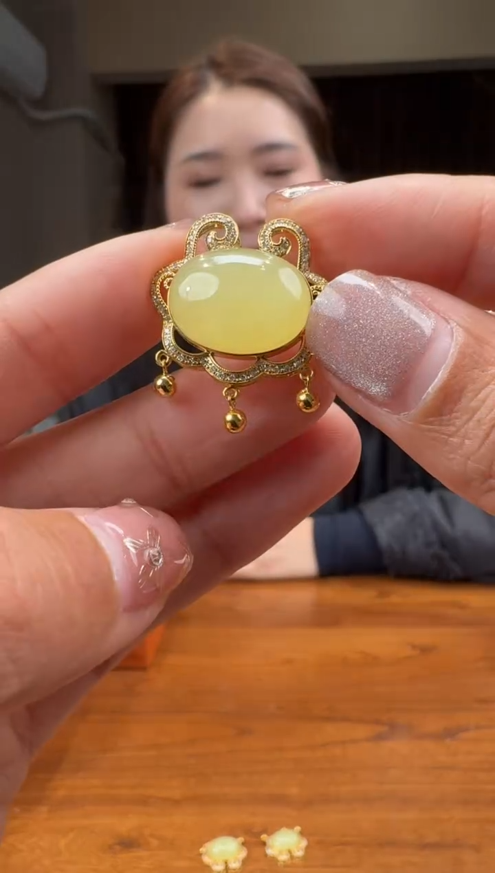 【闪购商品】和田玉16618K金镶嵌1.22冰冰