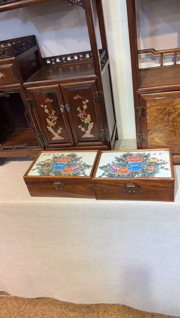 【闪购商品】木瓷板盒  工艺品  摆件