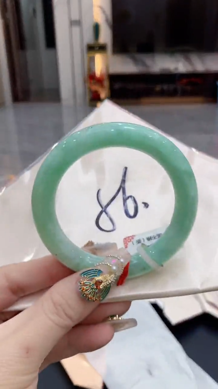 【闪购商品】翡翠手镯未镶嵌0800412091