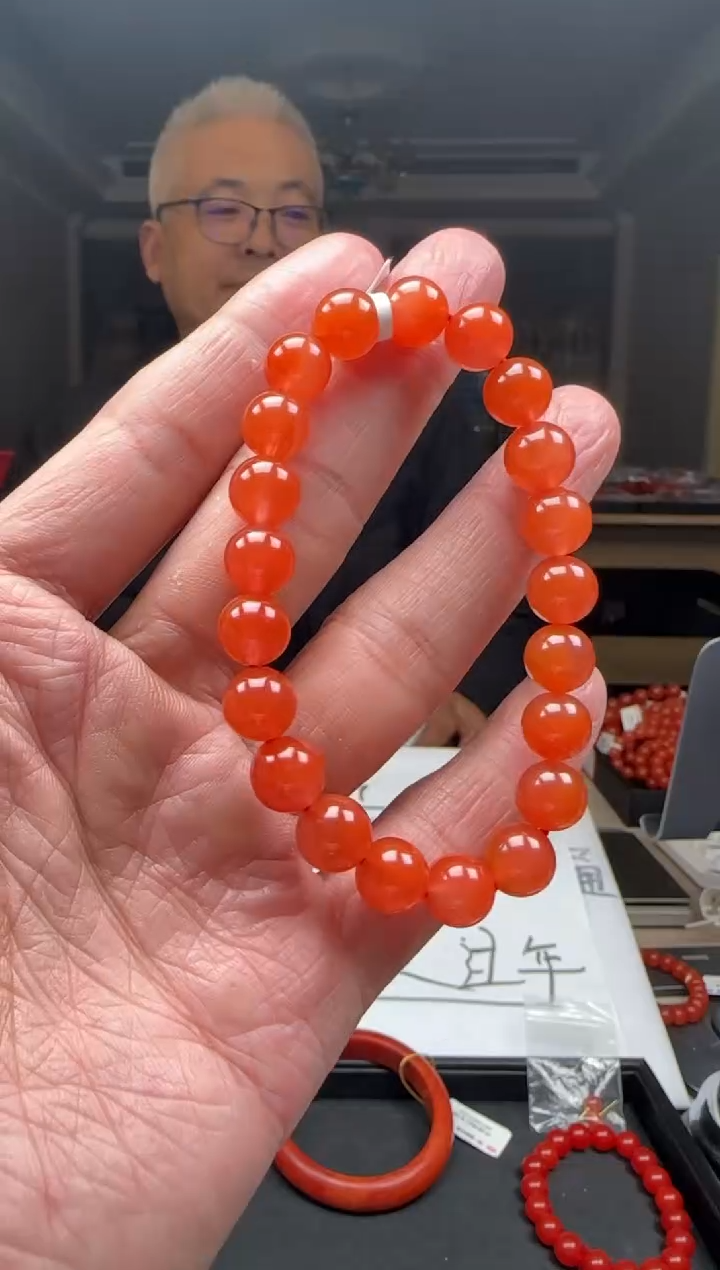 【闪购商品】南红玛瑙9mm保山手串圆珠未镶嵌多样性发一件