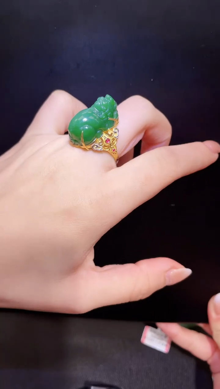 和田玉戒指18K金镶嵌多样性发一Z