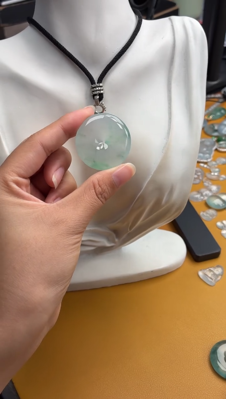 吊坠(不含链)未镶嵌翡翠平安扣 34.4 6.2