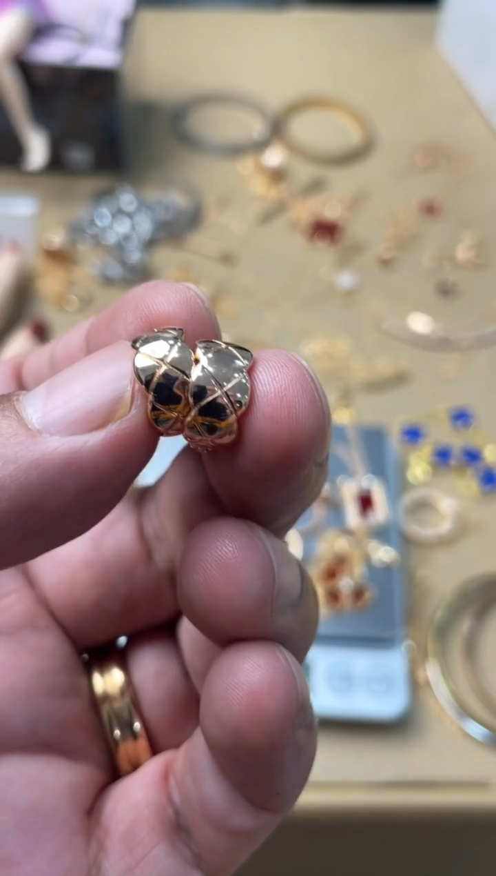 瓷片嘉荣当康大姐fu的总铺