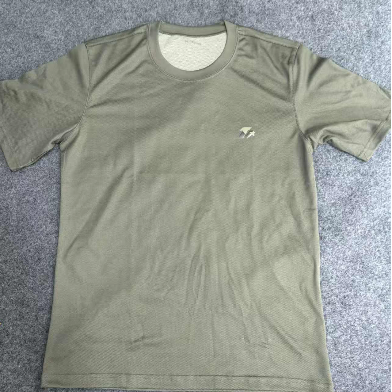 L07灰绿色短袖速干透气单项导湿