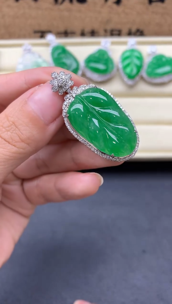 【闪购商品】翡翠颈饰18K金镶嵌629-中国好珍宝