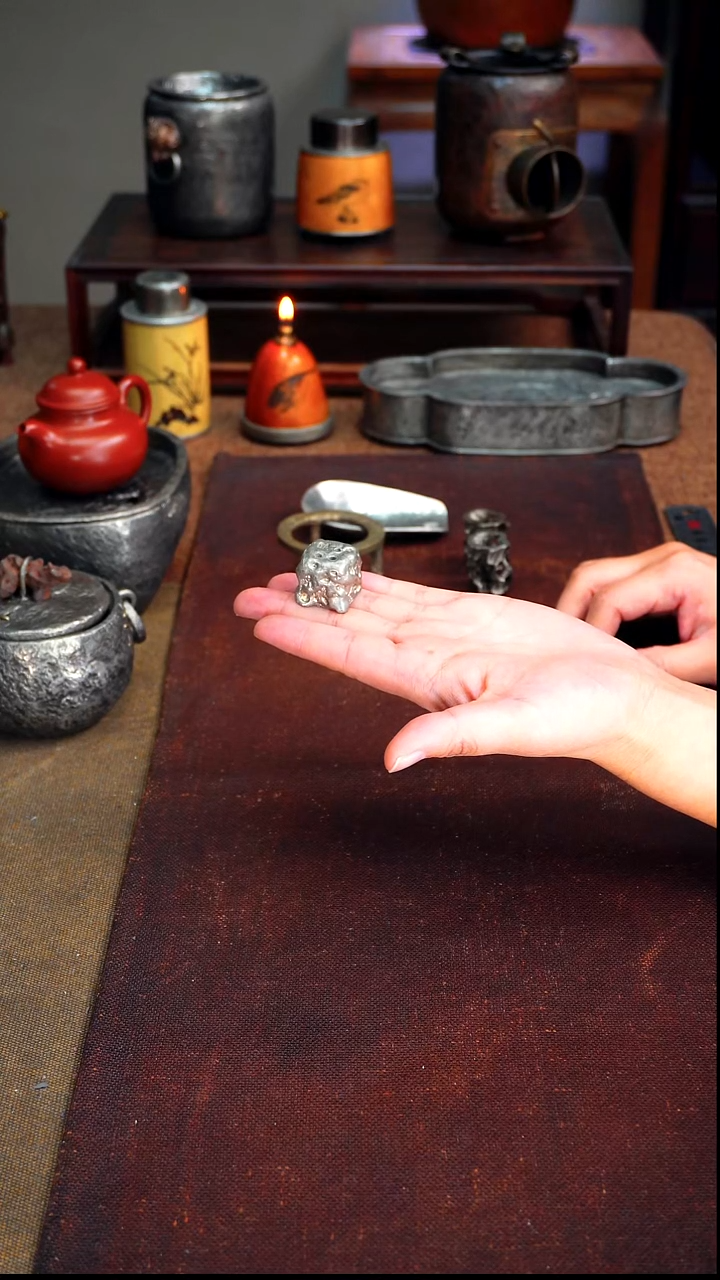 9680开播福利熔锡方块香插三孔