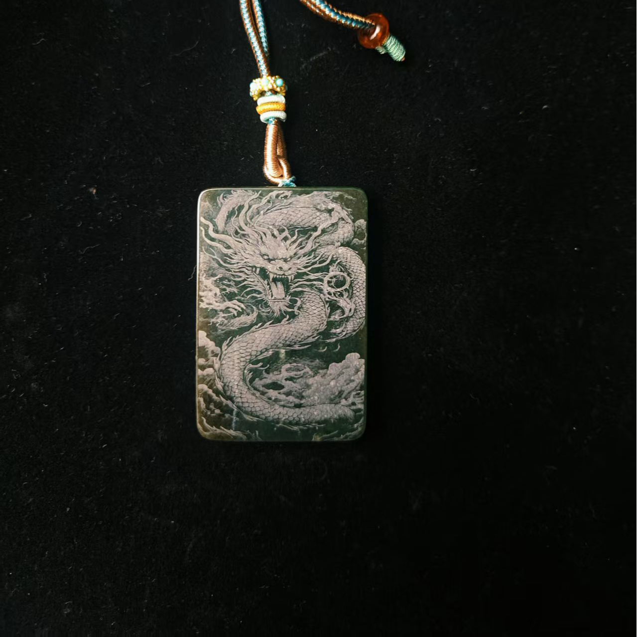 和田玉----影雕吊坠0537