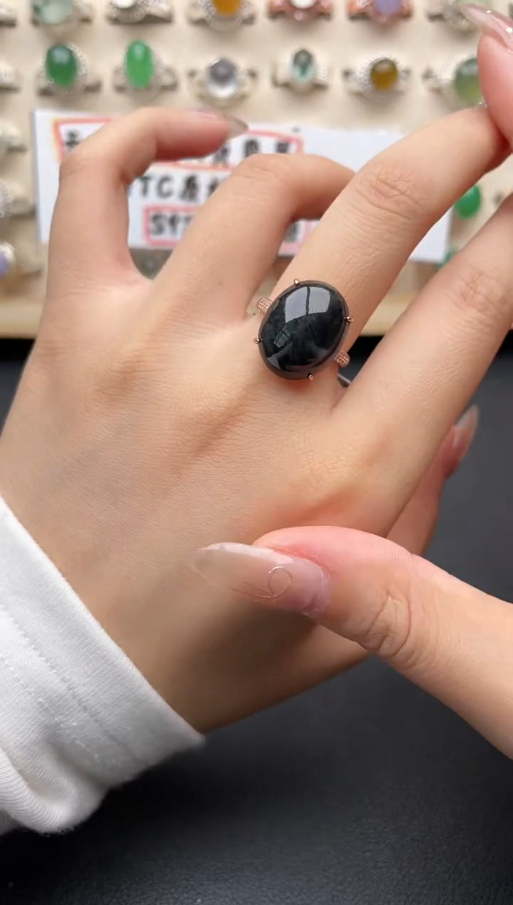 【闪购商品】翡翠戒指银S925镶嵌一物一证一礼盒