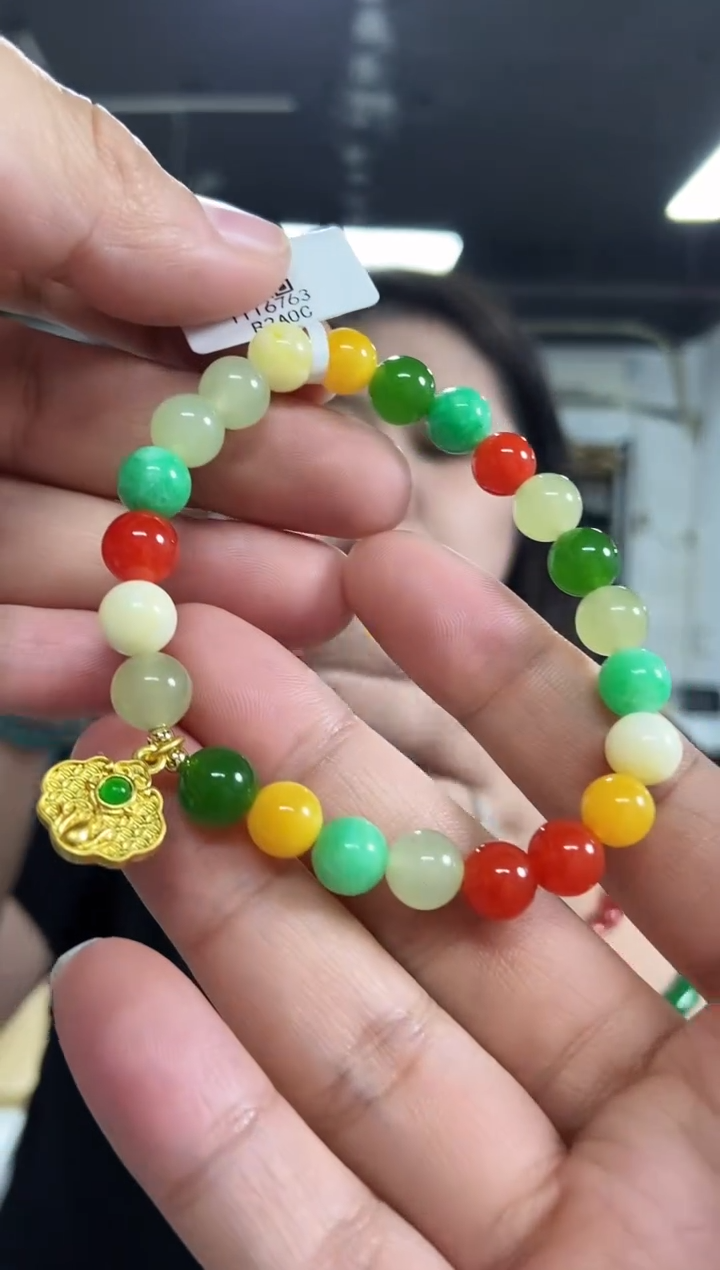 【闪购商品】和田玉手串未镶嵌多样性发其一，颜色微差