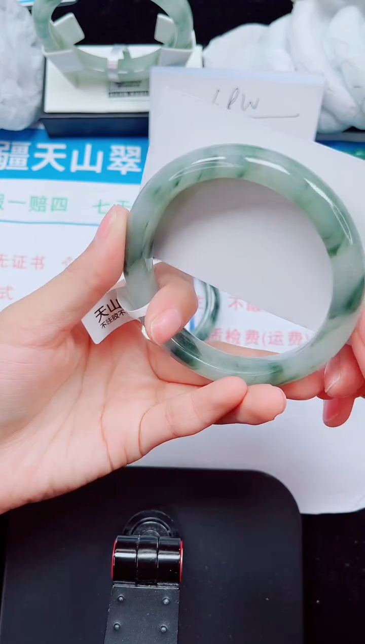 未镶嵌手镯石英质玉222-62/63