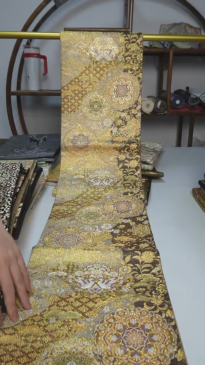 织绣84西阵织六通宝相花