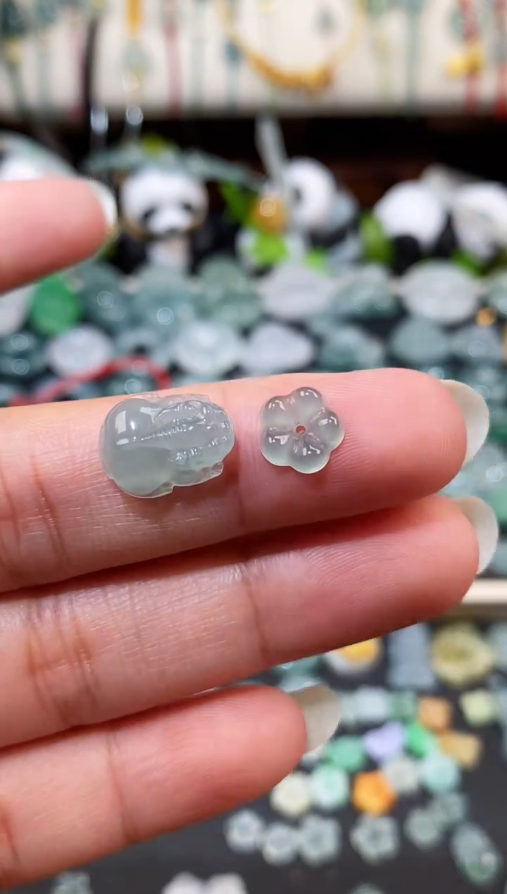 散珠翡翠貔貅小花手绳  手围15