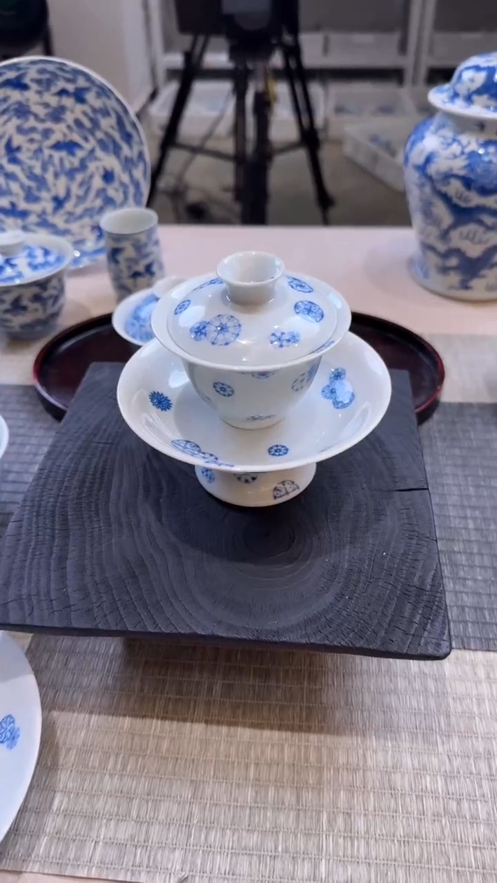 【闪购商品】余蕴青花皮球花盖碗壶承套组