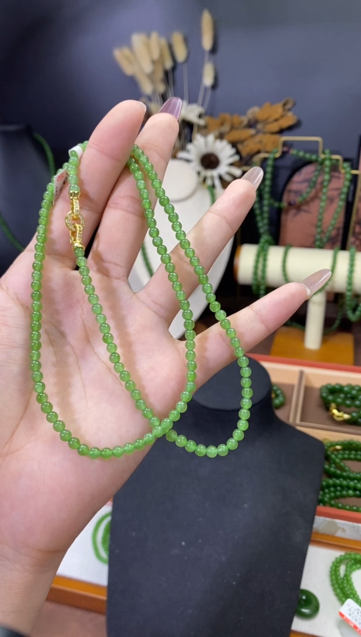 【闪购商品】和田玉（碧玉）颈饰未镶嵌4高冰果绿毛衣链