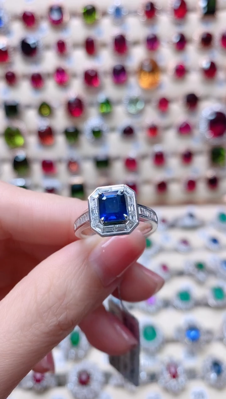 【闪购商品】蓝宝石18K金戒指18K金镶嵌1