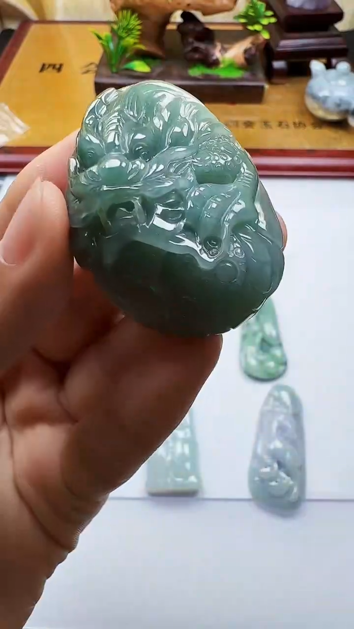 吊坠(不含链)未镶嵌翡翠1