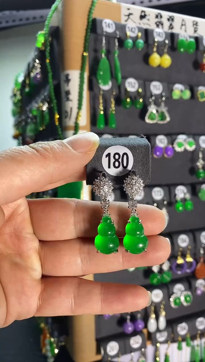 【闪购商品】翡翠耳饰银S925镶嵌180....