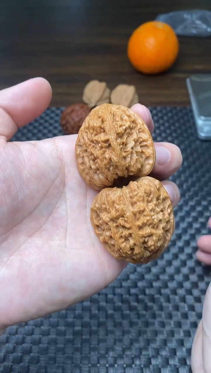 把件文玩核桃全品打底三角南疆石41尺