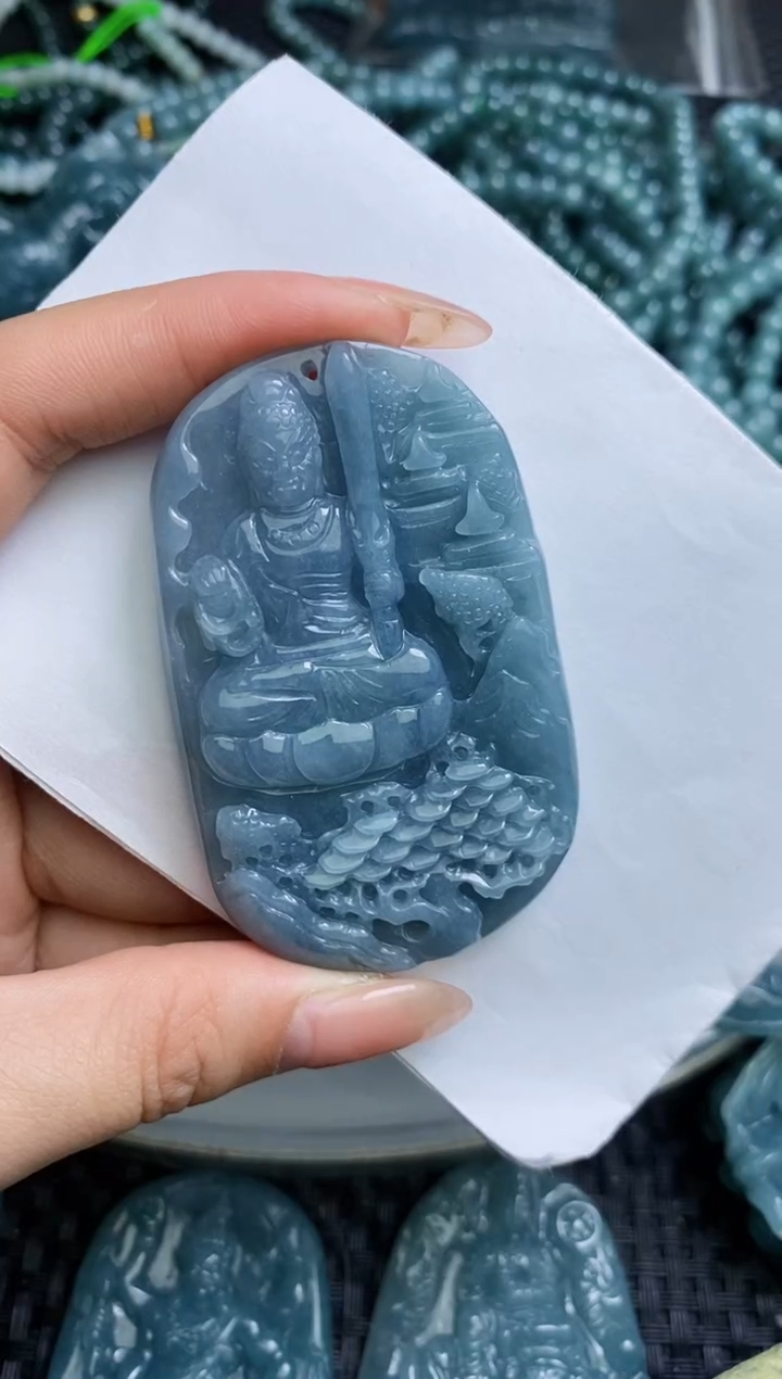 【闪购商品】翡翠颈饰未镶嵌          