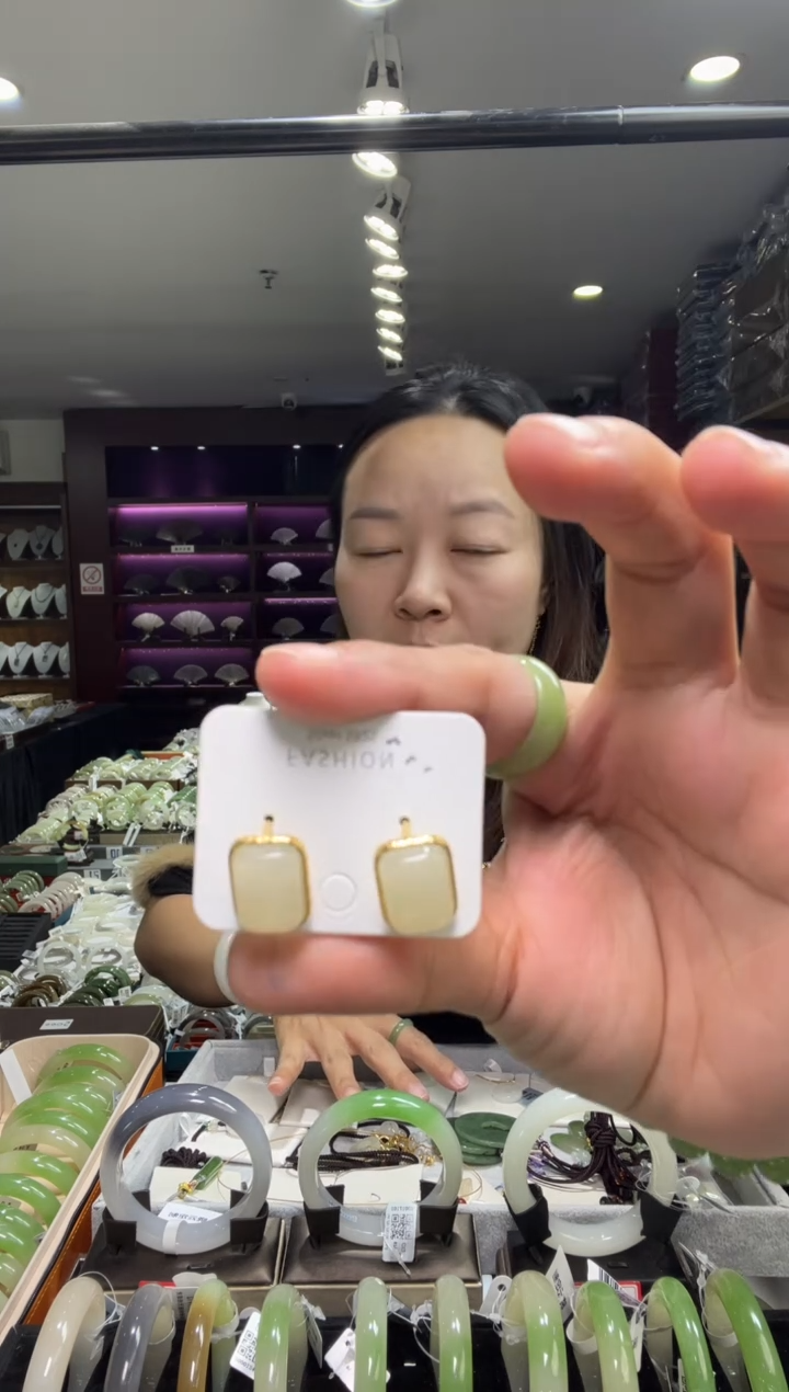 【闪购商品】和田玉耳饰未镶嵌耳坠