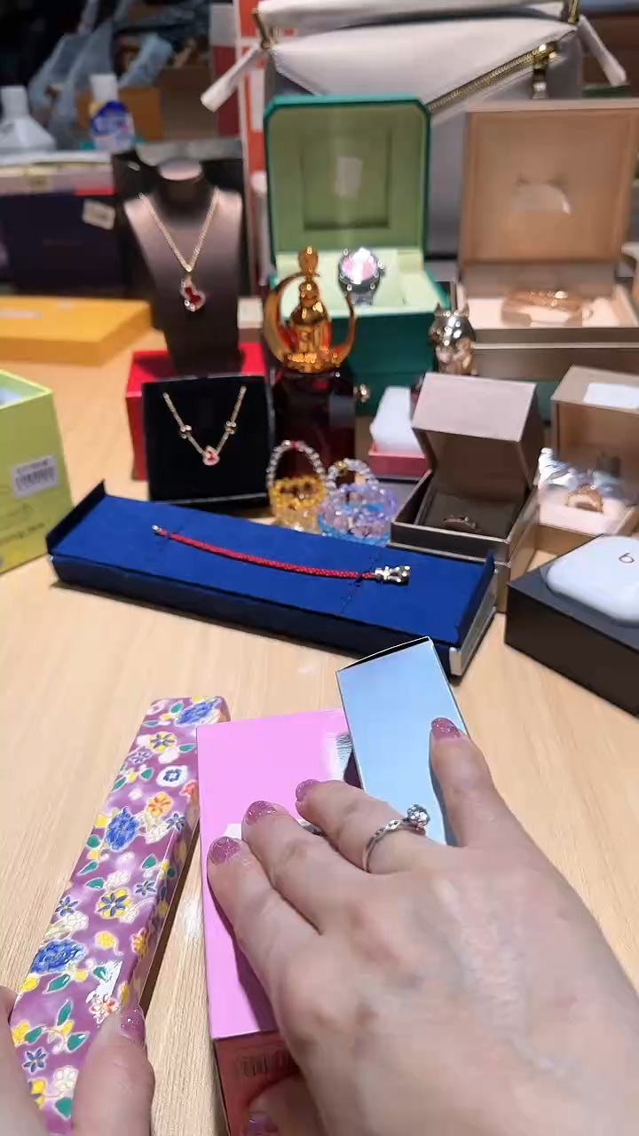 【闪购商品】瓷片锅碗瓢盆一件不剩