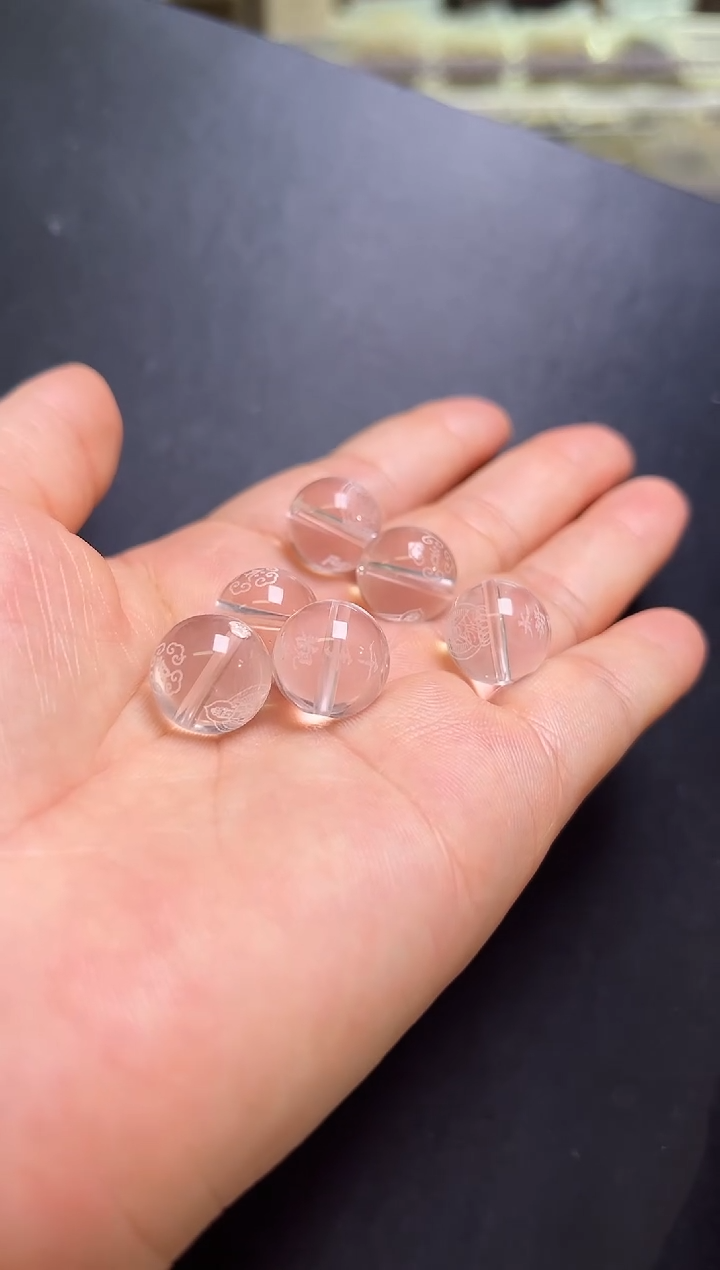 未镶嵌珠宝半成品水晶白水晶圆珠菩萨喷砂15mm 多样性发一BB1058 