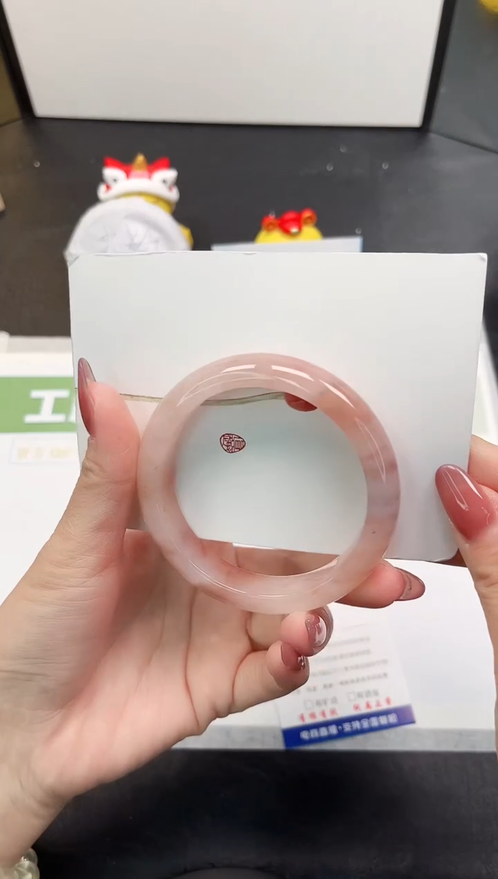 【闪购商品】石英质玉手镯未镶嵌295-58.1