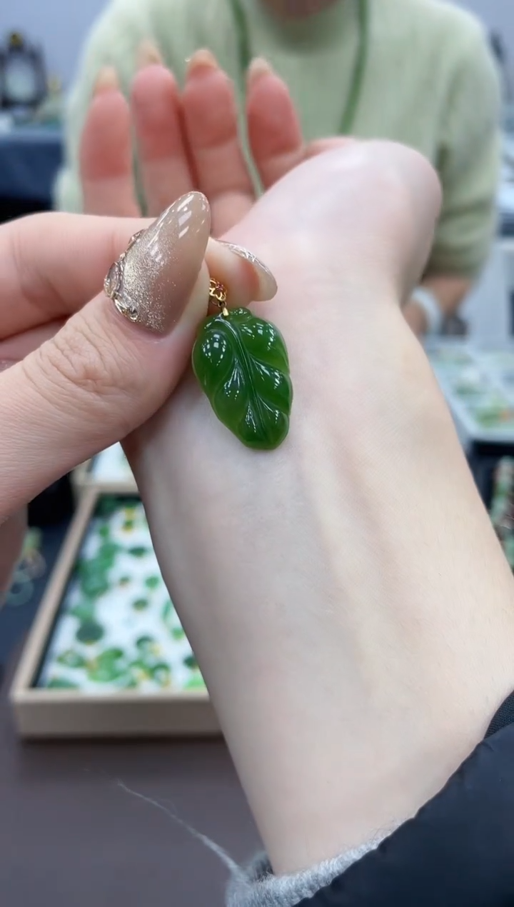 【闪购商品】和田玉吊坠18K金镶嵌多样性拍一发一叶子018