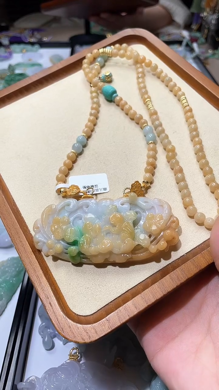 【闪购商品】翡翠颈饰未镶嵌吊坠