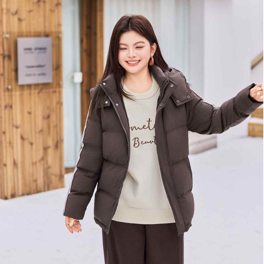 【现货-90%白鸭绒】MsShe大码女装2025冬连帽羽绒服外套M2510068