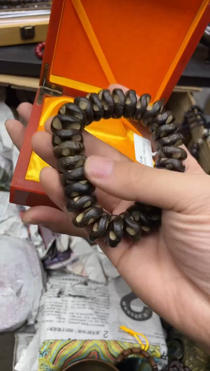 【闪购商品】大叶紫檀（黑酸枝木类） 